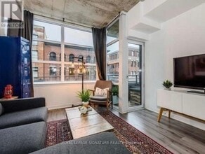 Building Photo - 478-478 King St W
