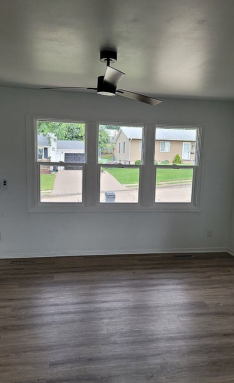 Building Photo - 2465 Trygg Dr