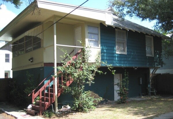 Building Photo - 335 5th Ave N