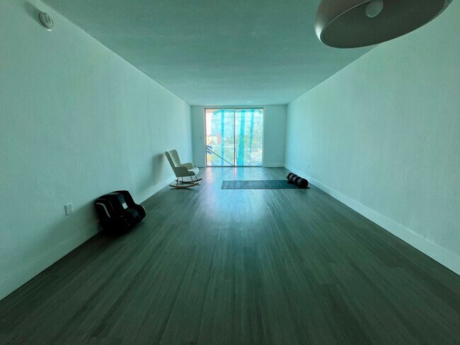 Foto del edificio - 1 Bed/1.5 Bath Condo in Miami