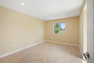 Building Photo - 5428 Calhoun Ave
