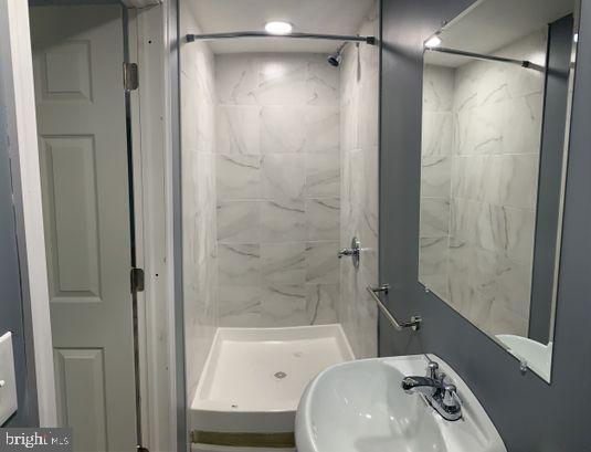 Foto del edificio - 49 S MacDade Blvd