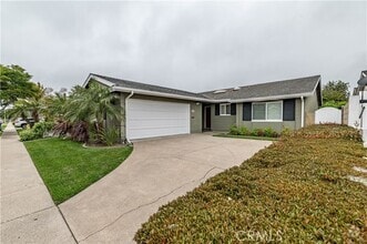 Building Photo - 4580 Hazelnut Ave