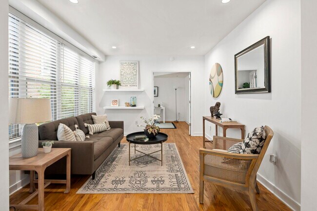 Foto del edificio - 1445 N St NW