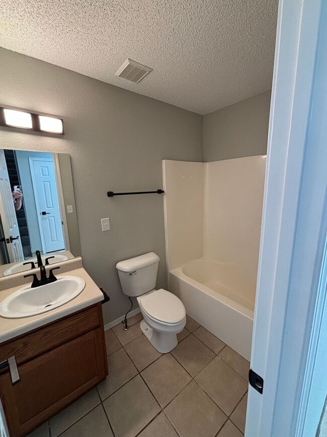 Foto del edificio - 3408 SW Victoria Pl
