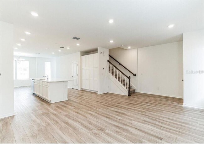 Foto del edificio - 2905 Voyager Ave