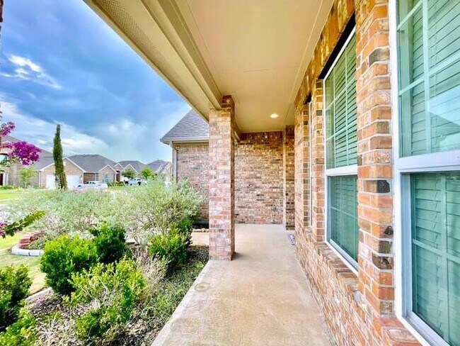 Foto del edificio - 24610 Lakecrest Pine Trail