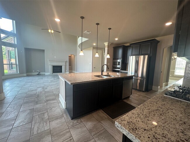 Foto del edificio - 14514 Fall Creek View Dr