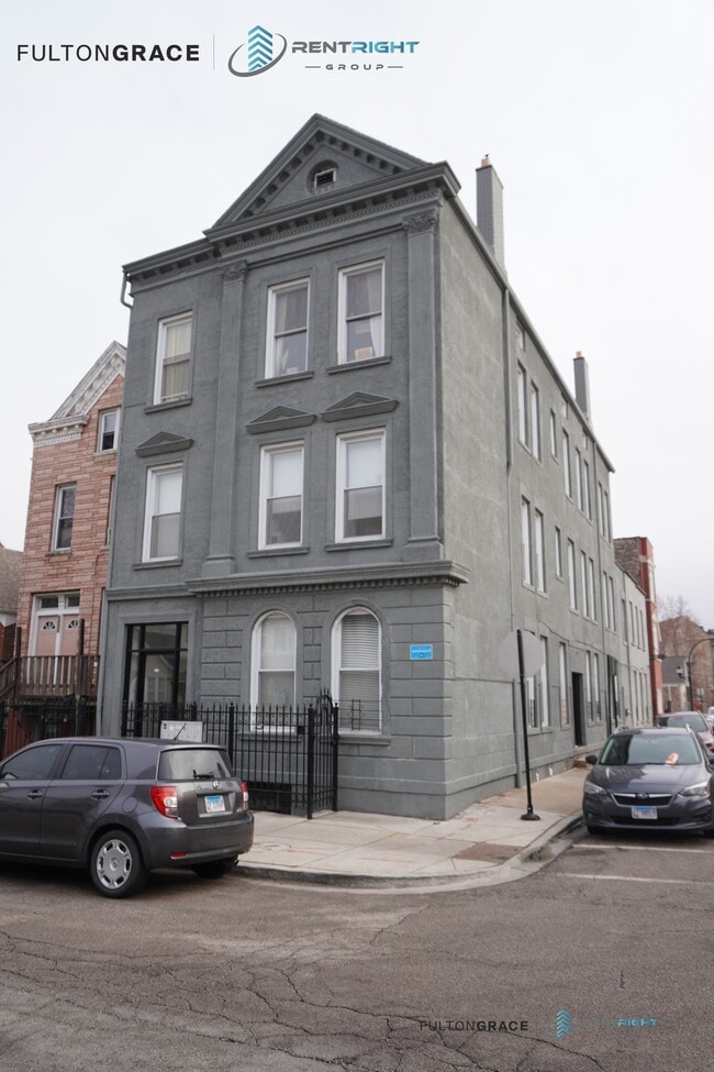 Building Photo - 2031 W 23rd St