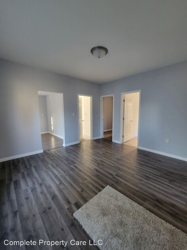 Building Photo - 3 br, 1 bath House - 1709 W 9th Street
