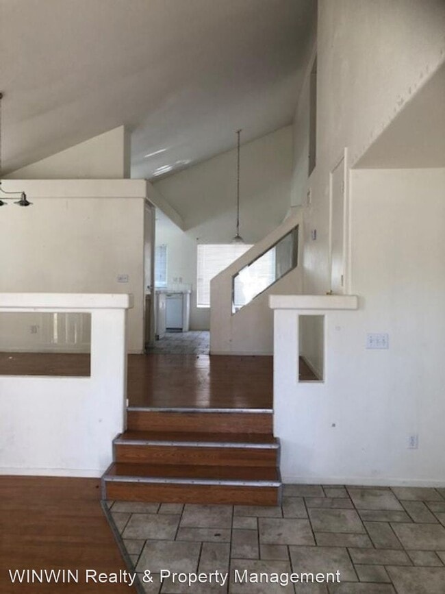 Building Photo - 5 br, 3 bath House - 9885 Silver Chaps Ct