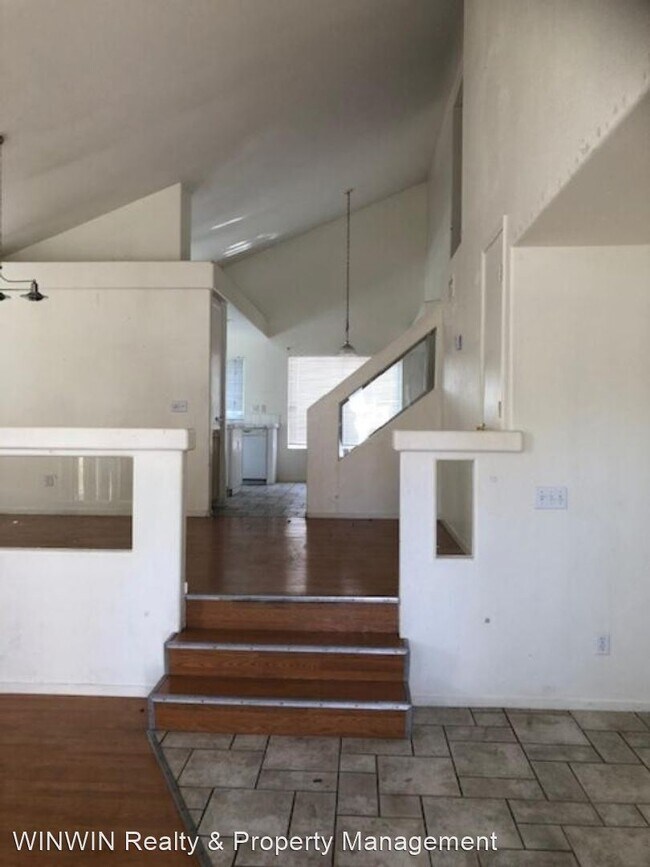 Foto del edificio - 5 br, 3 bath House - 9885 Silver Chaps Ct
