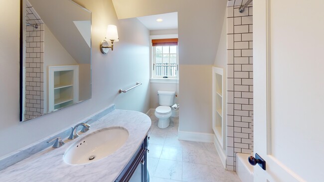 Apt C Bathroom - Bennington Luxury Apartments