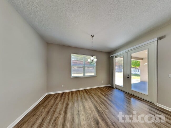 Foto del edificio - 3525 Chandler Estates Dr