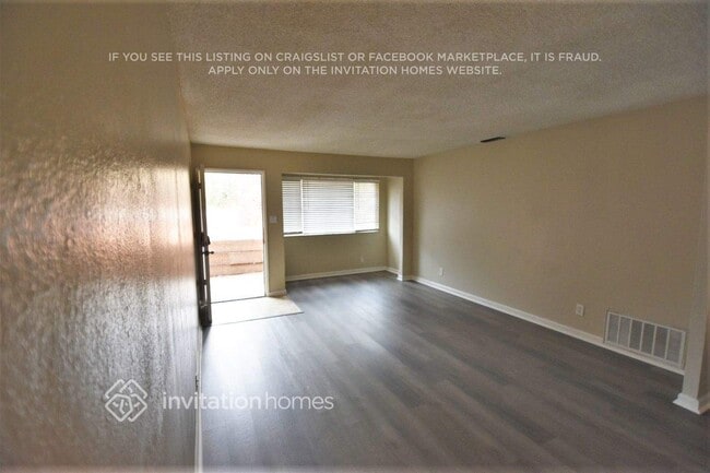 Building Photo - 13633 Fair Oaks Blvd