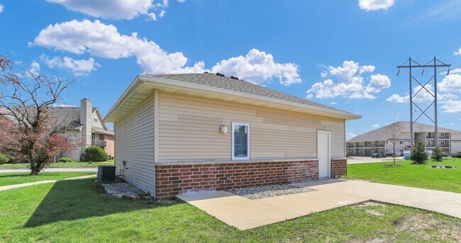 Photo - Escape to Serenity: Experience the Charm of our One-Bedroom Cottage! Apartment