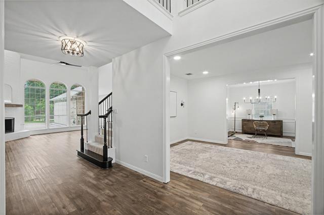 Building Photo - 805 Saratoga Dr
