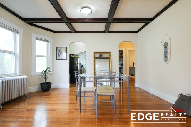 Building Photo - 39 Nottinghill Rd