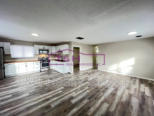 Foto del edificio - 10404 Curry Ct