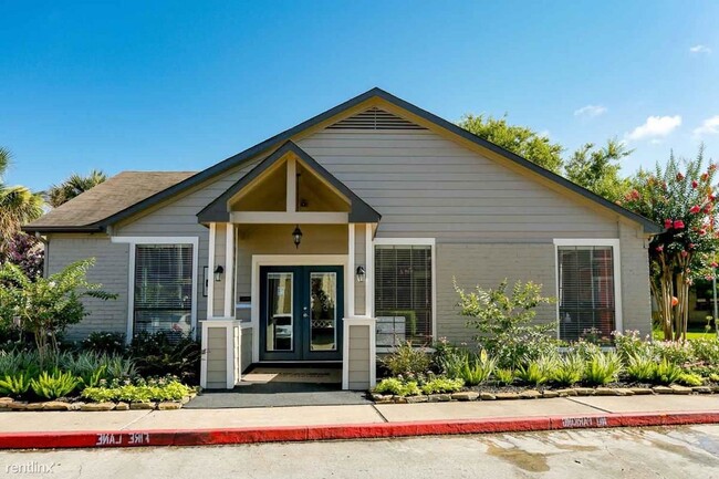 Building Photo - 3 br, 2 bath Condo - 2701 W Bay Area Blvd ...