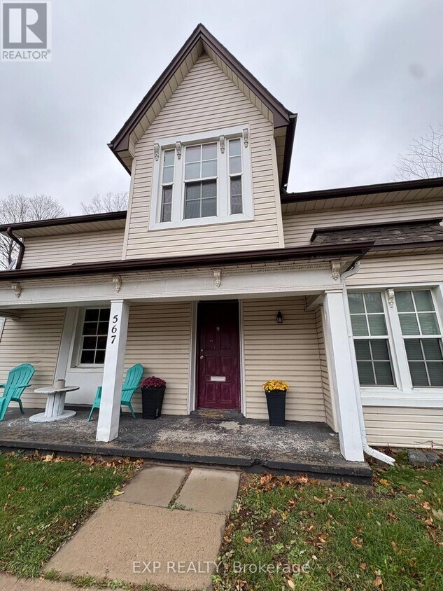 Primary Photo - 567 Pearson St