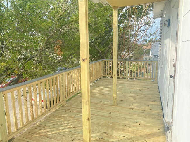 Foto del edificio - 5618 Avenue L Ave