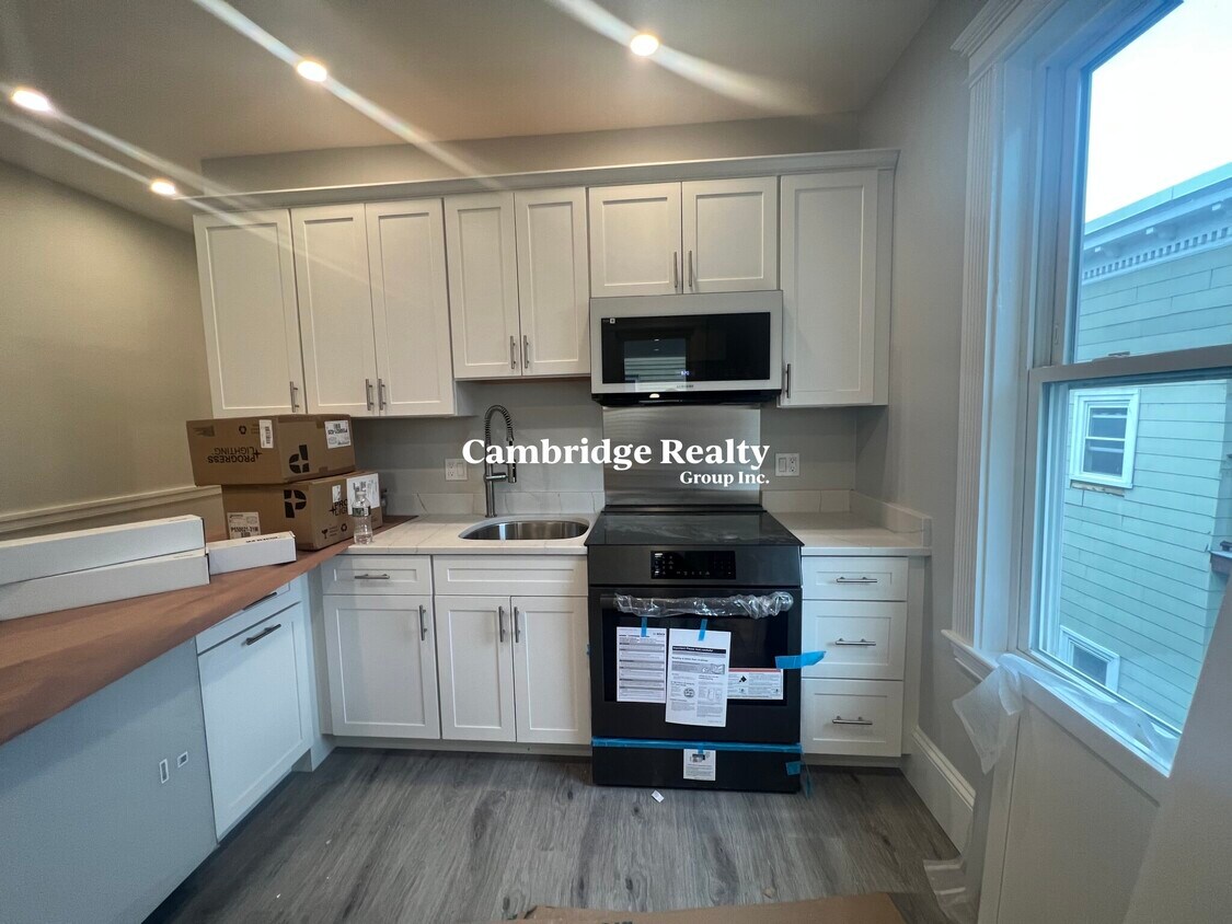 33 Grove St Unit 3T, Belmont, MA 02478 Condo for Rent in Belmont, MA