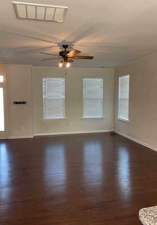 420 Spring Gardens Drive, Belmont, NC 28012 Townhome Rentals in