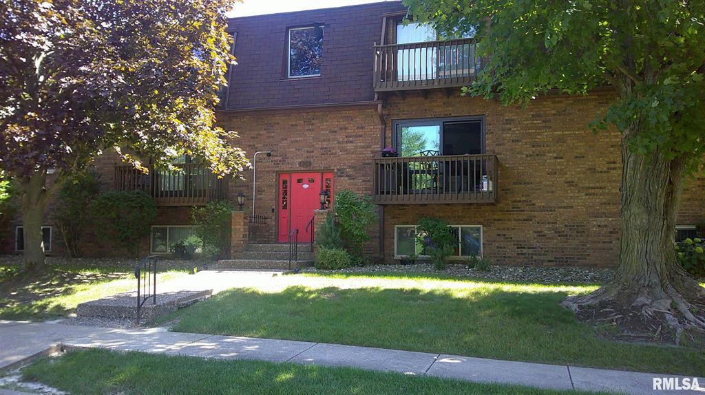 3124 4th St Unit 11, Moline, IL 61265 Condo for Rent in Moline, IL