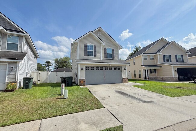 Foto del edificio - AVAILABLE TBD-MILITARY (Small Pets Prefered)