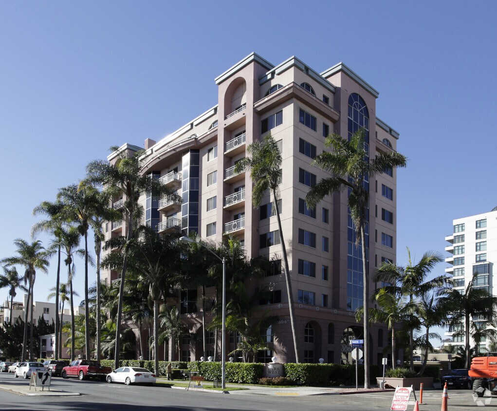 Park West Apartments San Diego, CA