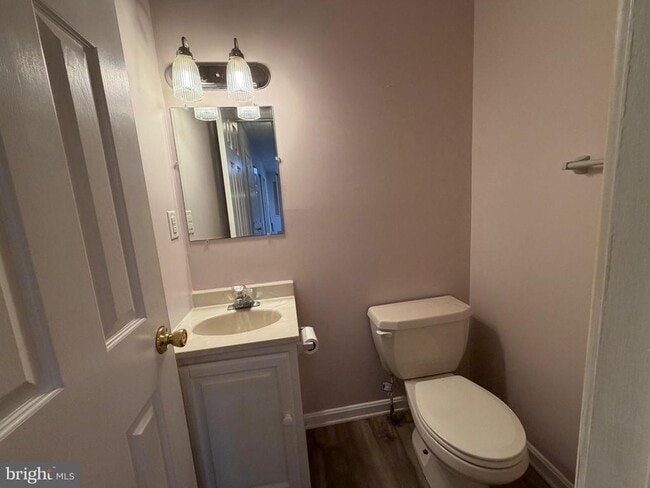 Building Photo - 184 Fargo Rd