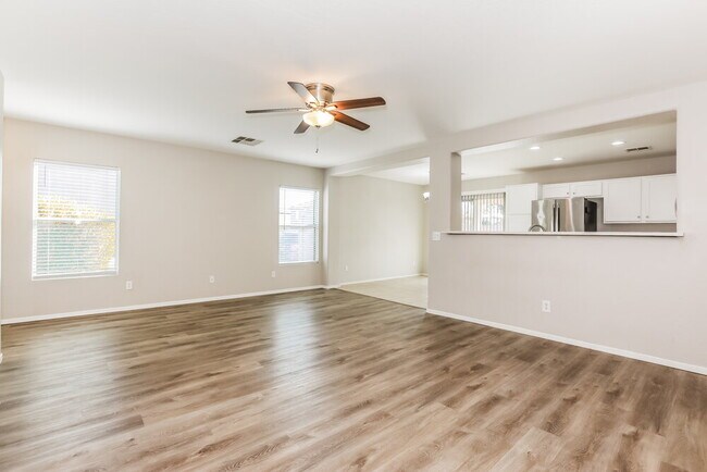 Foto del edificio - 2377 E San Manuel Rd