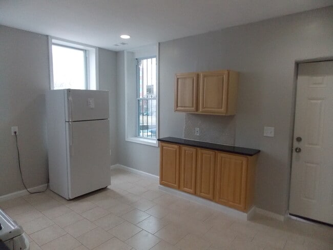 Kitchen - 1001 W Fayette St