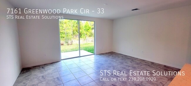 Foto del edificio - 7161 Greenwood Park Cir