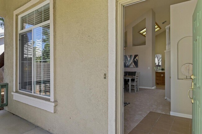 Foto del edificio - The home we have been looking For !