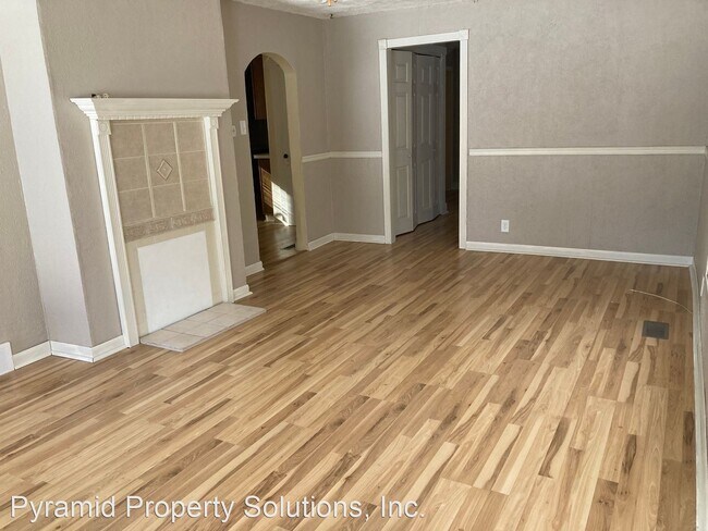 Building Photo - 4 br, 1 bath House - 2720 50th St