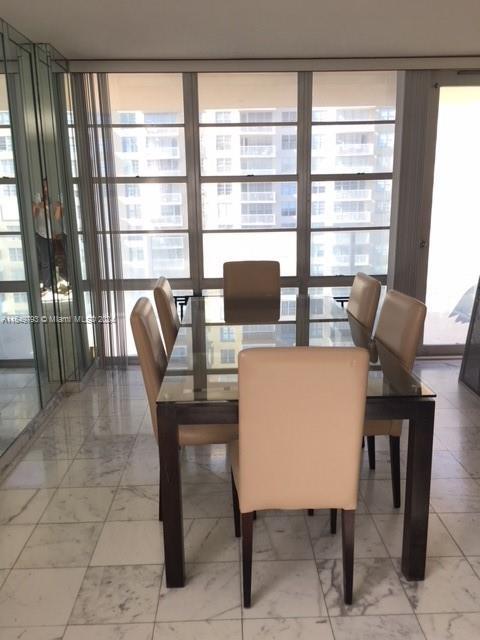 Foto del edificio - 230 174th St