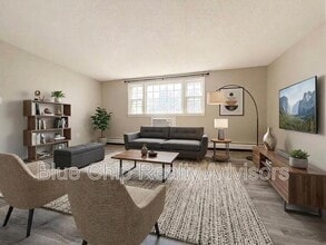 Building Photo - 5 Meisner Cir