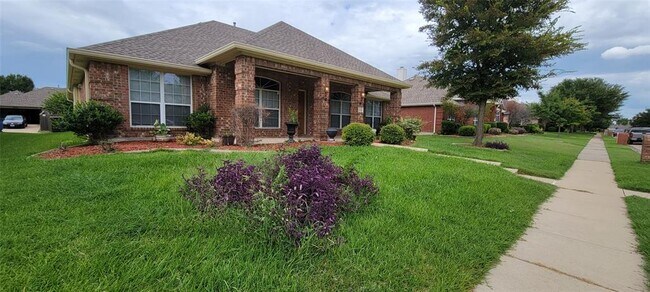 Building Photo - 1424 Greenwich Dr