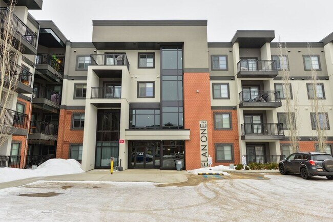 Building Photo - 1144 Adamson Dr SW
