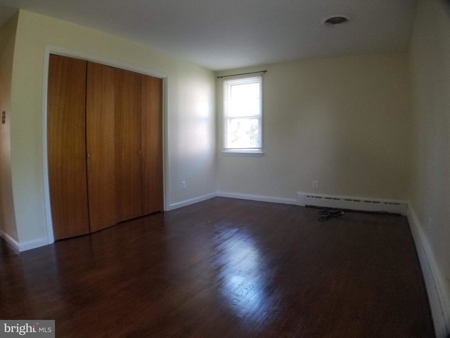 Building Photo - 4308 Henderson Rd