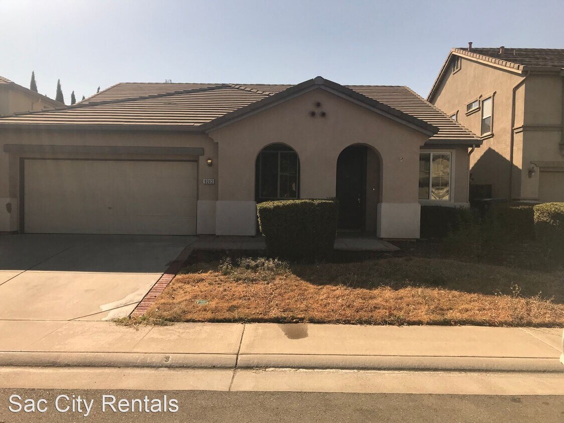 Foto principal - 4 br, 2 bath House - 8937 Elk Grove Blvd