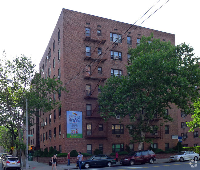 Building Photo - 9904 57th Ave