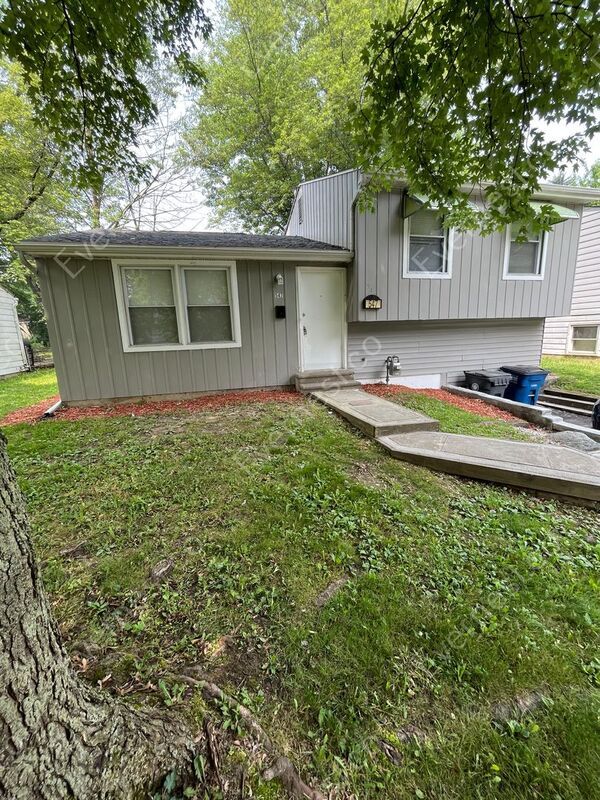 547 Richards Rd, Toledo, OH 43607 House Rental in Toledo, OH
