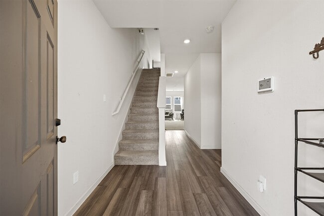 Photo - 7826 Pink Dahlia Dr Apartment