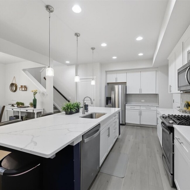 Foto del edificio - 5809 Spring Breeze Dr