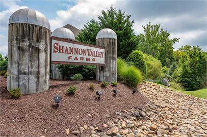 Foto del edificio - 5050 Horsestall Dr