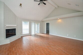 Building Photo - 155 April Waters Dr W