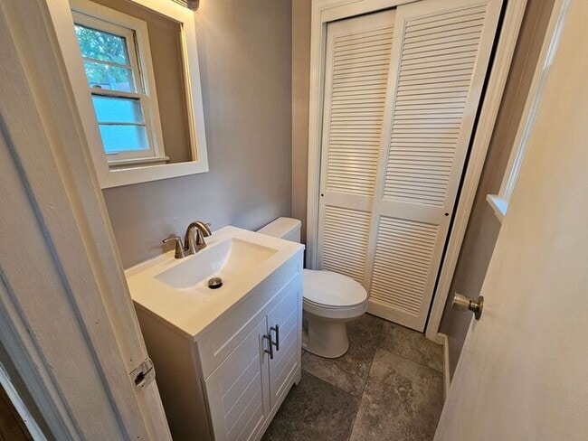 Photo - Spacious 3 Bedroom, 1.5 Bath House with Detached Garage